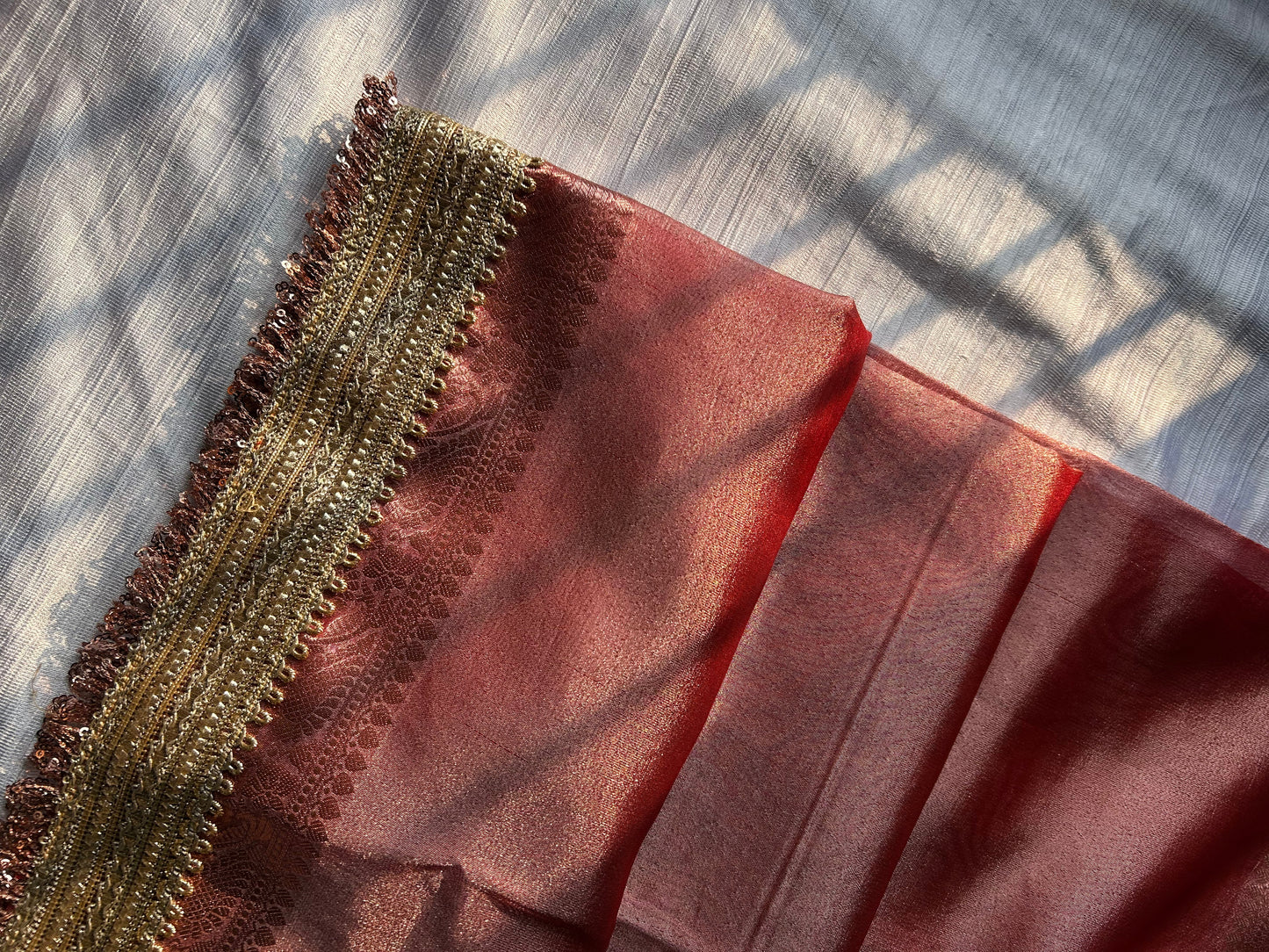 bollywood senset red tissue silk saree