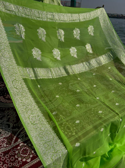 Liril Green 100% Pure Khadi Georgette Saree | Real Silver Zari | 300g Handmade Ring Test