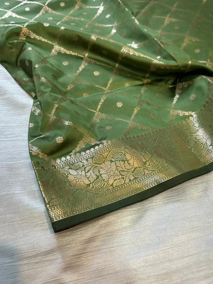 Pista Green Geometrical Jal Semi Katan Silk Banarasi Saree with Brocade Blouse | Lightweight Zari Woven Saree